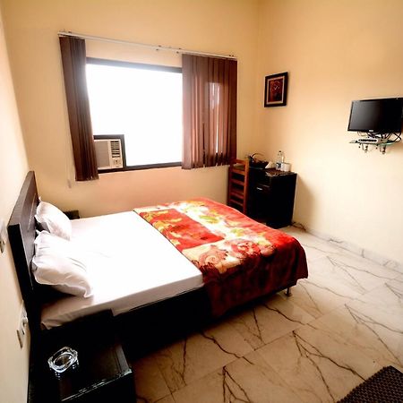 Hotel Mehra Inn Amritsar Exteriér fotografie