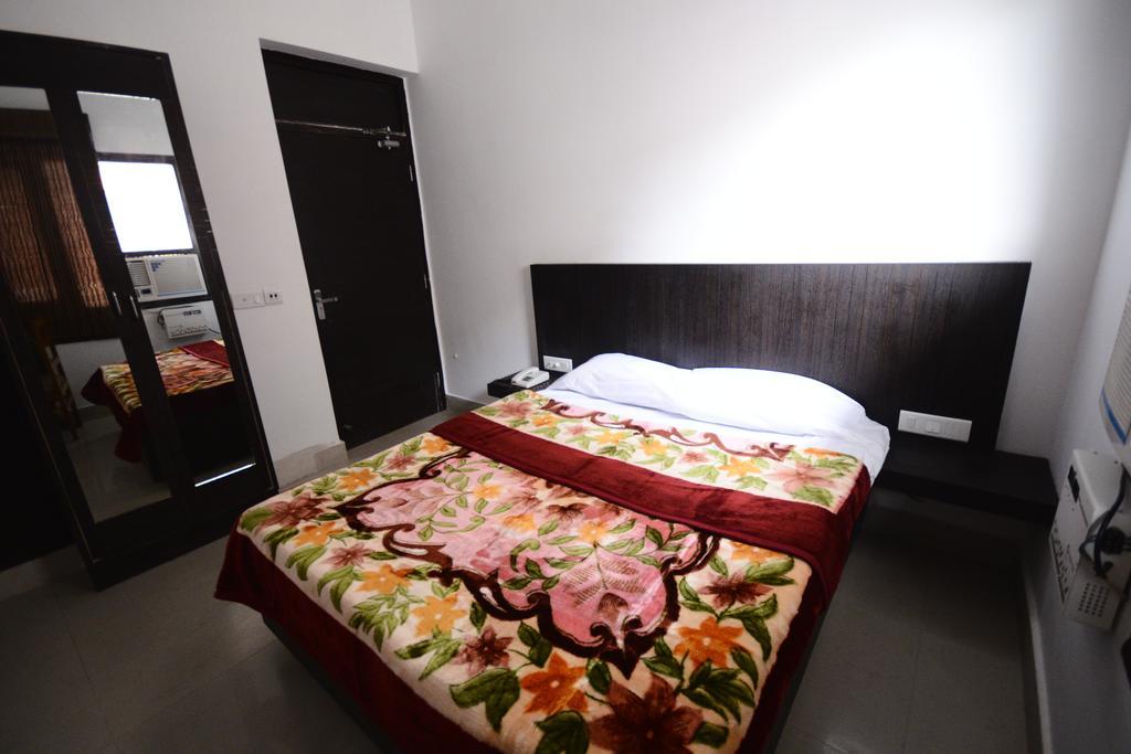 Hotel Mehra Inn Amritsar Pokoj fotografie